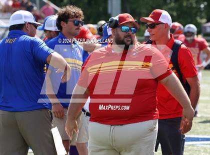 Thumbnail 3 in 34th Maine Lobster Bowl Classic photogallery.