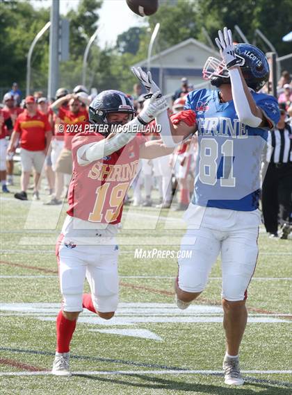 Thumbnail 1 in 34th Maine Lobster Bowl Classic photogallery.