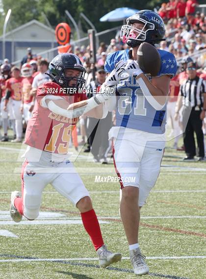 Thumbnail 2 in 34th Maine Lobster Bowl Classic photogallery.