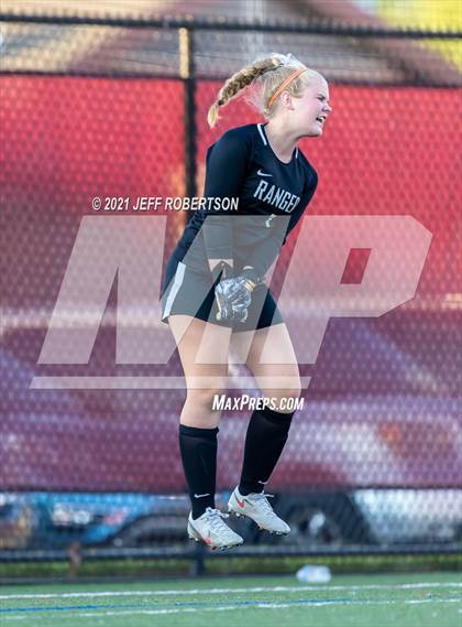 Thumbnail 2 in Forest Hills Central vs Hudsonville (MHSAA D1 Region 1 Finals) photogallery.