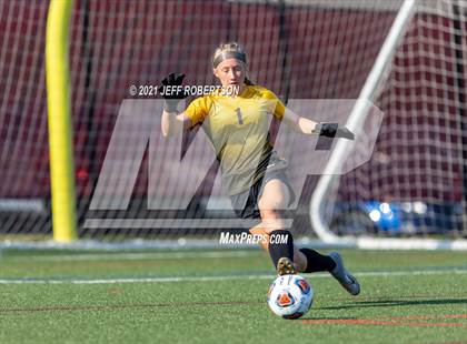 Thumbnail 2 in Forest Hills Central vs Hudsonville (MHSAA D1 Region 1 Finals) photogallery.