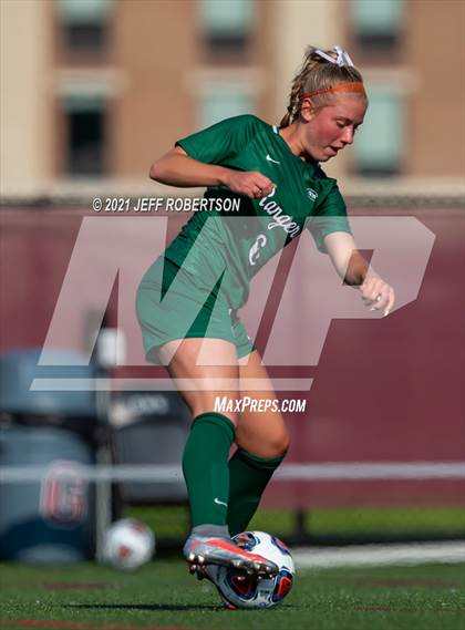 Thumbnail 2 in Forest Hills Central vs Hudsonville (MHSAA D1 Region 1 Finals) photogallery.