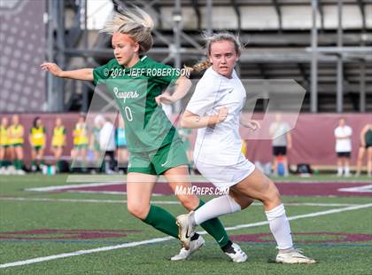 Thumbnail 1 in Forest Hills Central vs Hudsonville (MHSAA D1 Region 1 Finals) photogallery.