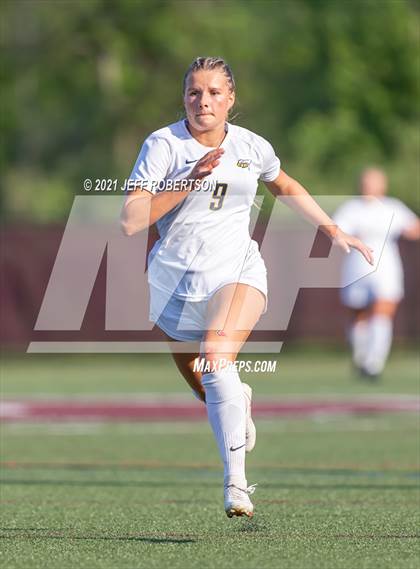 Thumbnail 2 in Forest Hills Central vs Hudsonville (MHSAA D1 Region 1 Finals) photogallery.