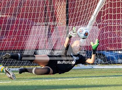 Thumbnail 1 in Forest Hills Central vs Hudsonville (MHSAA D1 Region 1 Finals) photogallery.
