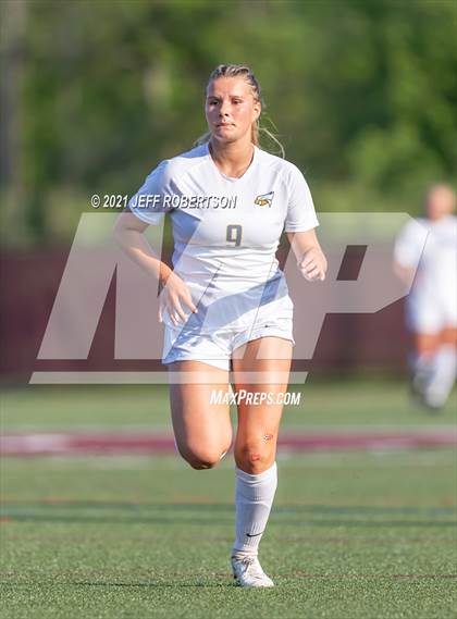 Thumbnail 2 in Forest Hills Central vs Hudsonville (MHSAA D1 Region 1 Finals) photogallery.