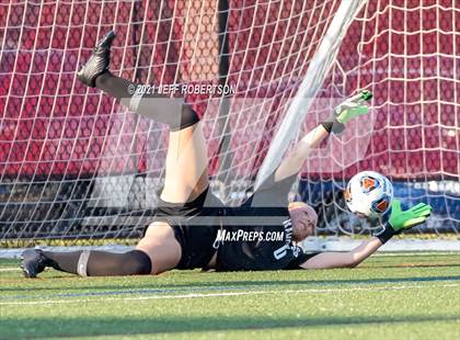Thumbnail 1 in Forest Hills Central vs Hudsonville (MHSAA D1 Region 1 Finals) photogallery.