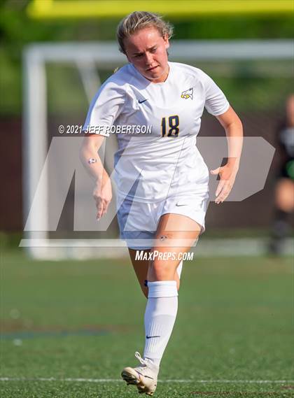 Thumbnail 1 in Forest Hills Central vs Hudsonville (MHSAA D1 Region 1 Finals) photogallery.