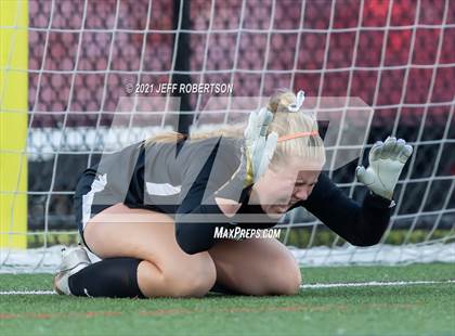 Thumbnail 3 in Forest Hills Central vs Hudsonville (MHSAA D1 Region 1 Finals) photogallery.