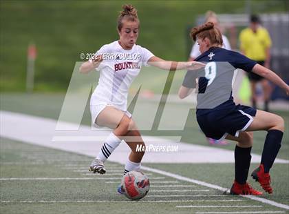 Thumbnail 3 in Bountiful @ Juan Diego Catholic photogallery.