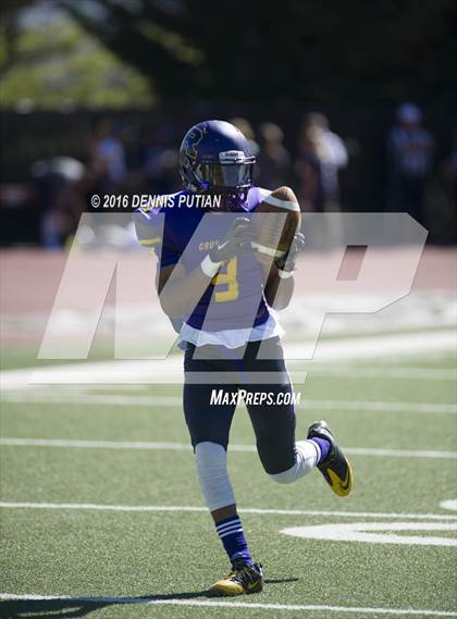 Thumbnail 1 in Valley Christian @ Archbishop Riordan photogallery.