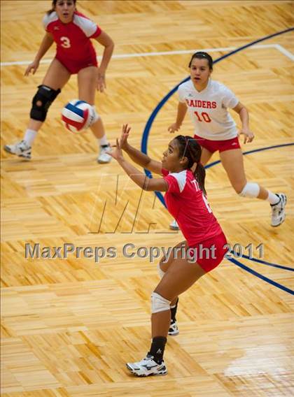 Thumbnail 3 in Taft @ Warren photogallery.