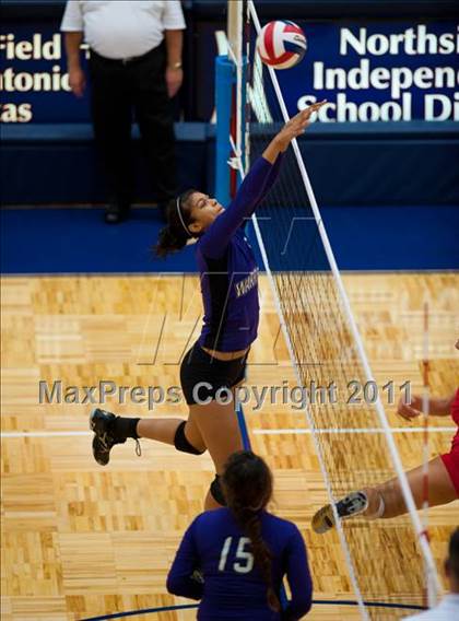 Thumbnail 3 in Taft @ Warren photogallery.