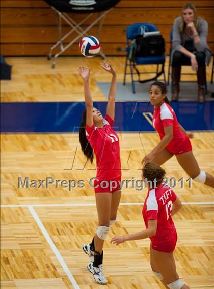 Thumbnail 3 in Taft @ Warren photogallery.