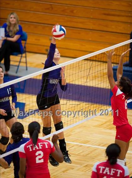 Thumbnail 2 in Taft @ Warren photogallery.