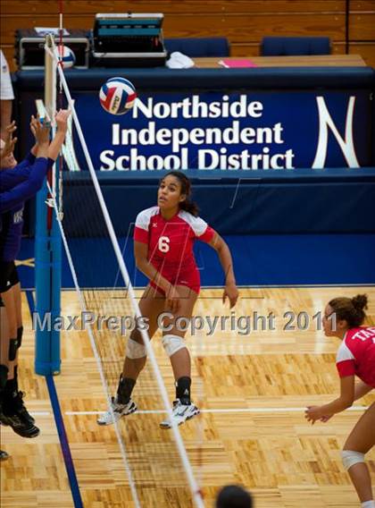 Thumbnail 2 in Taft @ Warren photogallery.