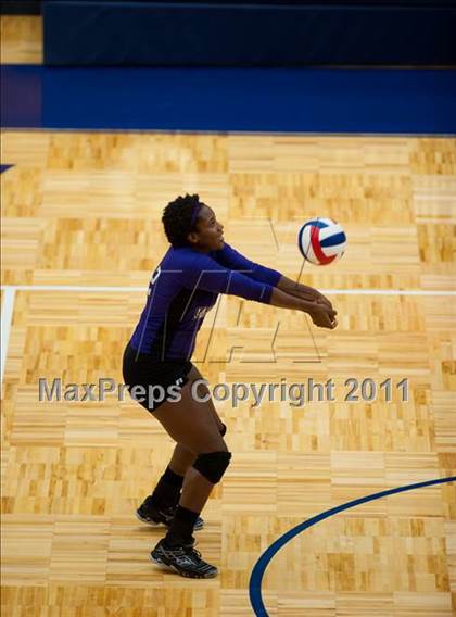 Thumbnail 1 in Taft @ Warren photogallery.