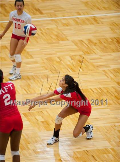 Thumbnail 2 in Taft @ Warren photogallery.
