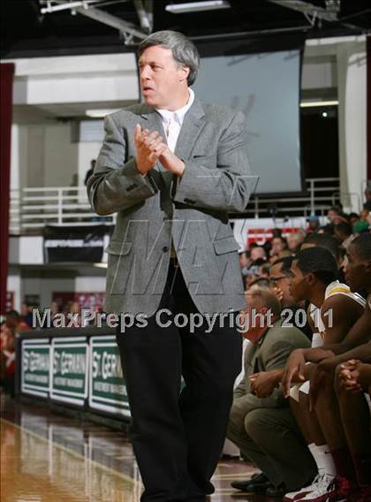Thumbnail 3 in Taft vs. Mt. Vernon (Spalding Hoophall Classic) photogallery.
