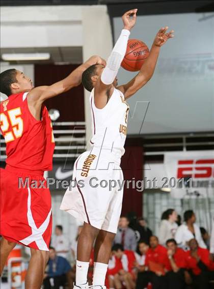 Thumbnail 1 in Taft vs. Mt. Vernon (Spalding Hoophall Classic) photogallery.
