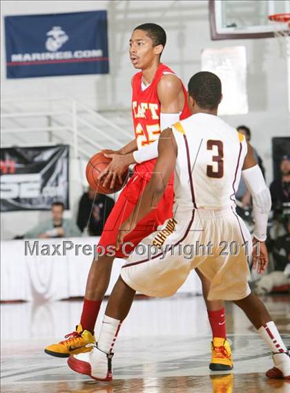 Thumbnail 1 in Taft vs. Mt. Vernon (Spalding Hoophall Classic) photogallery.