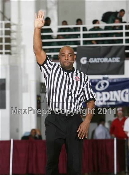 Thumbnail 1 in Taft vs. Mt. Vernon (Spalding Hoophall Classic) photogallery.