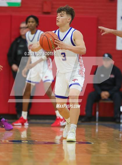 Thumbnail 3 in Jefferson vs. Cooper (Raising Cane's Key City Classic) photogallery.
