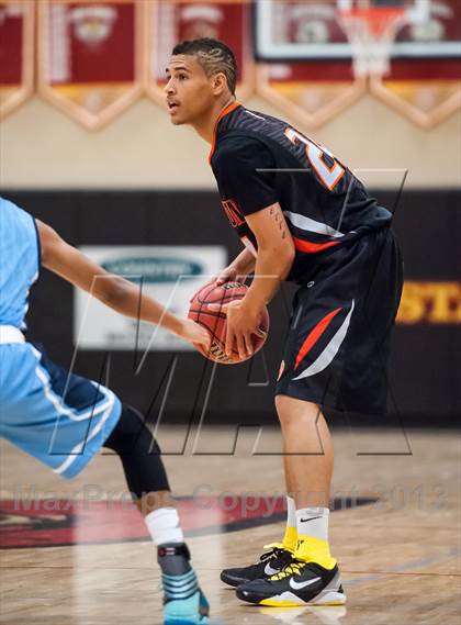 Thumbnail 2 in Vista PEAK Prep vs. Grand Junction (Ponderosa Invitational) photogallery.