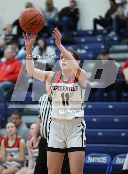 Thumbnail 3 in Athens vs. Circleville (OHSAA D2 District Semifinal) photogallery.