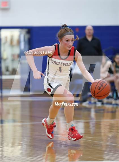 Thumbnail 3 in Athens vs. Circleville (OHSAA D2 District Semifinal) photogallery.
