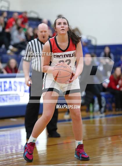 Thumbnail 1 in Athens vs. Circleville (OHSAA D2 District Semifinal) photogallery.