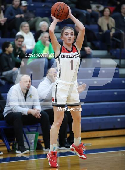 Thumbnail 1 in Athens vs. Circleville (OHSAA D2 District Semifinal) photogallery.