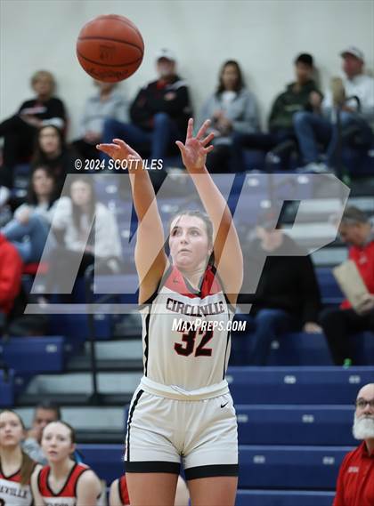 Thumbnail 2 in Athens vs. Circleville (OHSAA D2 District Semifinal) photogallery.