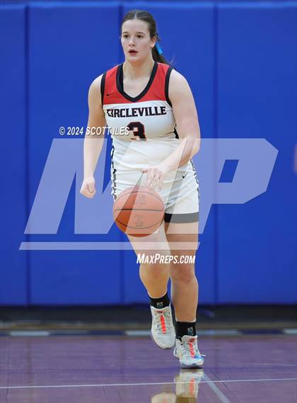 Thumbnail 2 in Athens vs. Circleville (OHSAA D2 District Semifinal) photogallery.