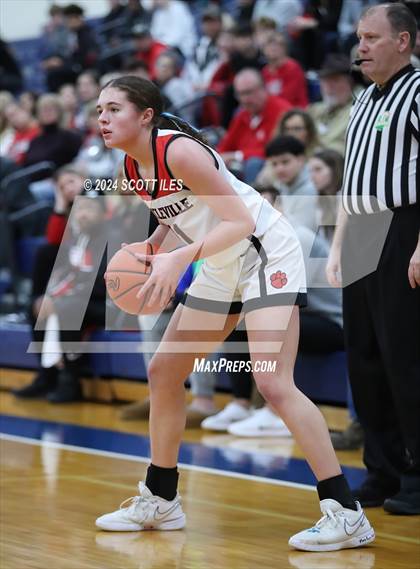 Thumbnail 3 in Athens vs. Circleville (OHSAA D2 District Semifinal) photogallery.