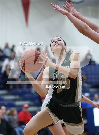 Thumbnail 1 in Athens vs. Circleville (OHSAA D2 District Semifinal) photogallery.