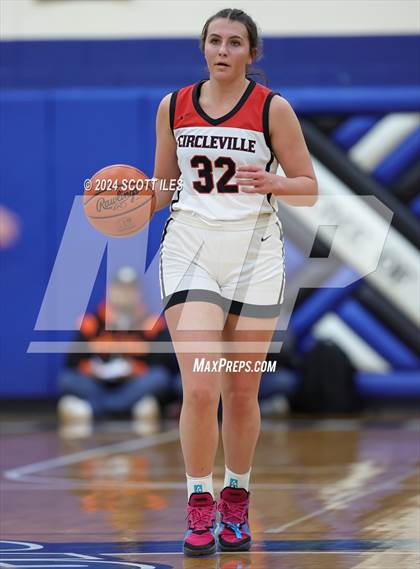 Thumbnail 2 in Athens vs. Circleville (OHSAA D2 District Semifinal) photogallery.