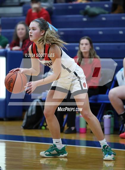 Thumbnail 1 in Athens vs. Circleville (OHSAA D2 District Semifinal) photogallery.