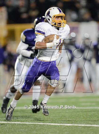 Thumbnail 1 in Alexandria vs. Hahnville (LHSAA Class 5A 1st Round) photogallery.