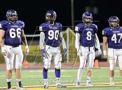 Thumbnail 3 in Alexandria vs. Hahnville (LHSAA Class 5A 1st Round) photogallery.