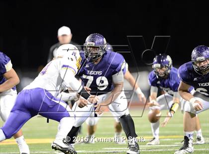 Thumbnail 1 in Alexandria vs. Hahnville (LHSAA Class 5A 1st Round) photogallery.