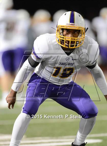 Thumbnail 3 in Alexandria vs. Hahnville (LHSAA Class 5A 1st Round) photogallery.