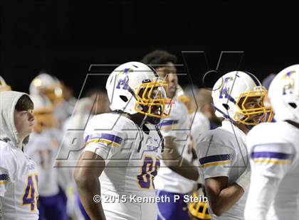 Thumbnail 1 in Alexandria vs. Hahnville (LHSAA Class 5A 1st Round) photogallery.