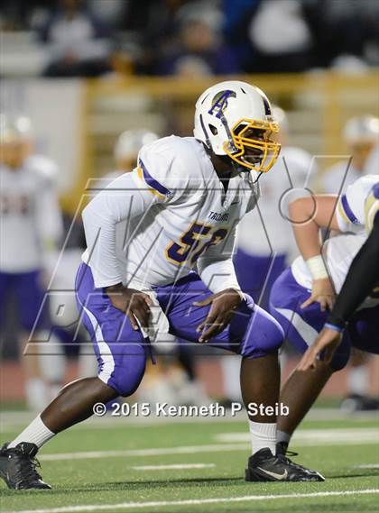 Thumbnail 3 in Alexandria vs. Hahnville (LHSAA Class 5A 1st Round) photogallery.