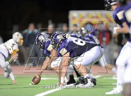 Thumbnail 2 in Alexandria vs. Hahnville (LHSAA Class 5A 1st Round) photogallery.