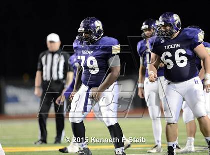 Thumbnail 3 in Alexandria vs. Hahnville (LHSAA Class 5A 1st Round) photogallery.