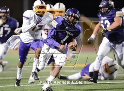 Thumbnail 2 in Alexandria vs. Hahnville (LHSAA Class 5A 1st Round) photogallery.