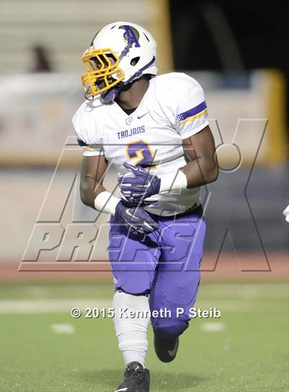 Thumbnail 3 in Alexandria vs. Hahnville (LHSAA Class 5A 1st Round) photogallery.