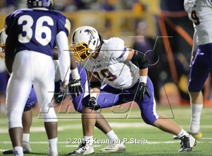 Thumbnail 2 in Alexandria vs. Hahnville (LHSAA Class 5A 1st Round) photogallery.