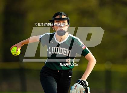 Thumbnail 1 in Bishop Ludden vs Fabius Pompey photogallery.